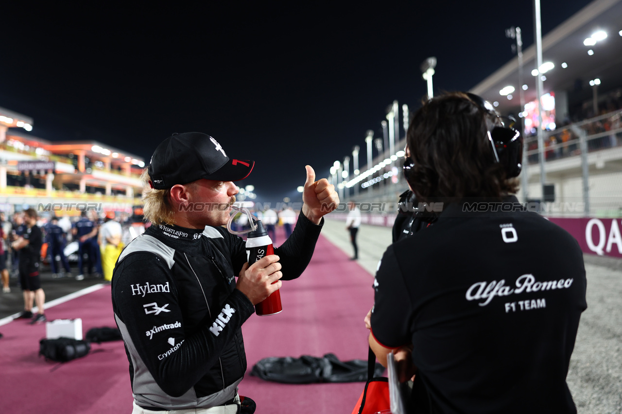 GP QATAR, Valtteri Bottas (FIN) Alfa Romeo F1 Team on the grid.

08.10.2023. Formula 1 World Championship, Rd 18, Qatar Grand Prix, Doha, Qatar, Gara Day.

- www.xpbimages.com, EMail: requests@xpbimages.com © Copyright: Charniaux / XPB Images