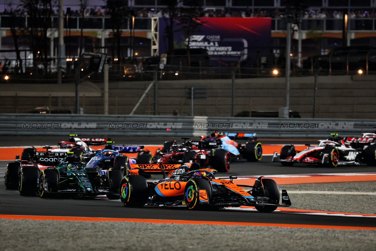 GP QATAR, Oscar Piastri (AUS) McLaren MCL60 at the partenza of the race.

08.10.2023. Formula 1 World Championship, Rd 18, Qatar Grand Prix, Doha, Qatar, Gara Day.

- www.xpbimages.com, EMail: requests@xpbimages.com © Copyright: Charniaux / XPB Images