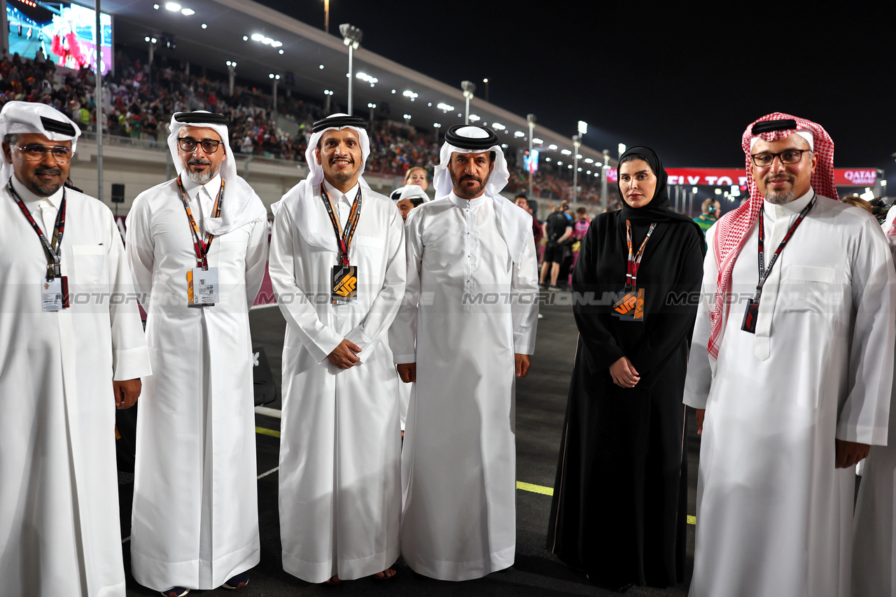 GP QATAR, Mohammed Bin Sulayem (UAE) FIA President with VIP guests on the grid.

08.10.2023. Formula 1 World Championship, Rd 18, Qatar Grand Prix, Doha, Qatar, Gara Day.

- www.xpbimages.com, EMail: requests@xpbimages.com © Copyright: Moy / XPB Images