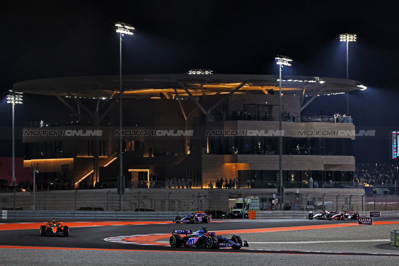 GP QATAR, Esteban Ocon (FRA) Alpine F1 Team A523.

08.10.2023. Formula 1 World Championship, Rd 18, Qatar Grand Prix, Doha, Qatar, Gara Day.

- www.xpbimages.com, EMail: requests@xpbimages.com © Copyright: Charniaux / XPB Images