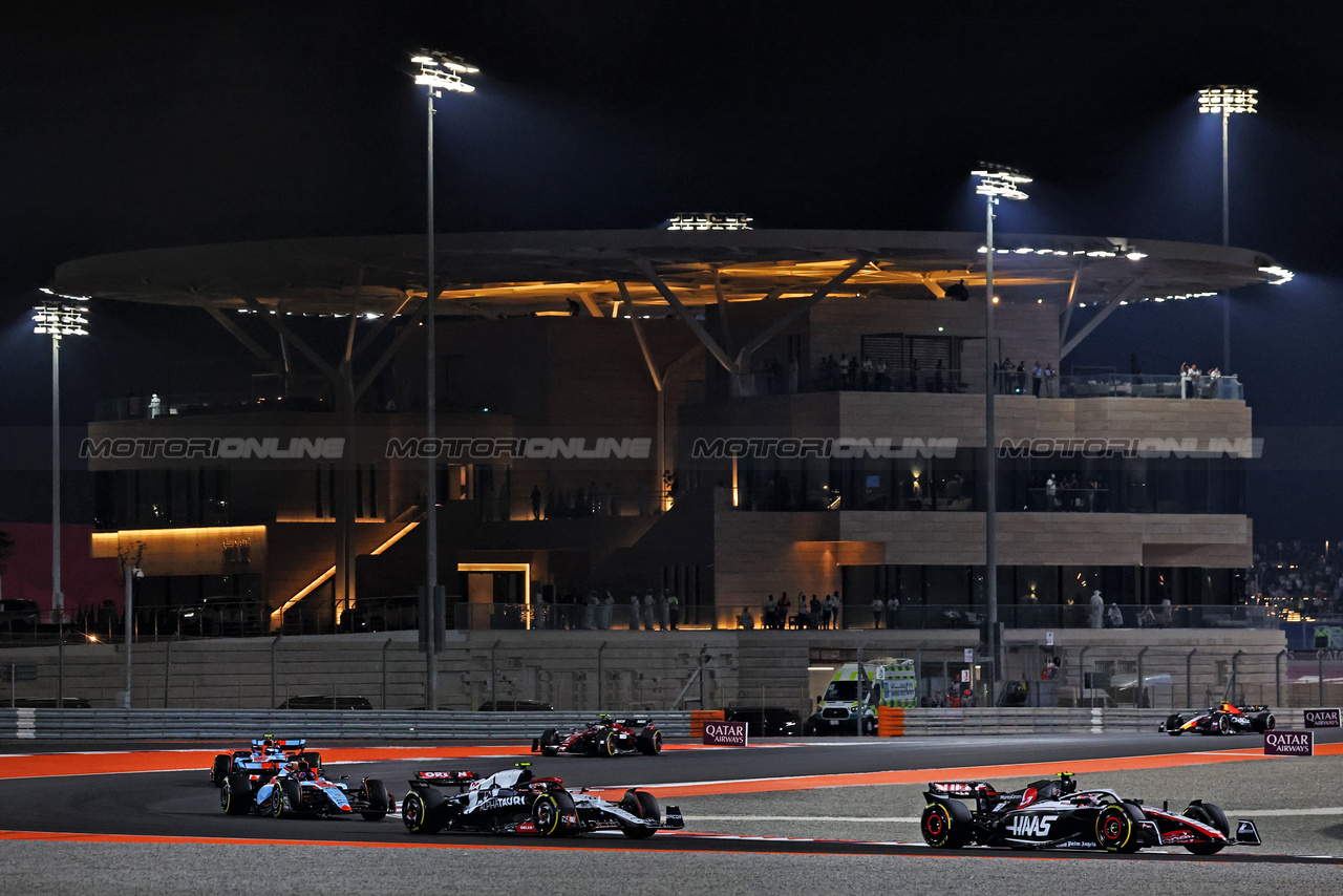 GP QATAR, Nico Hulkenberg (GER) Haas VF-23.

08.10.2023. Formula 1 World Championship, Rd 18, Qatar Grand Prix, Doha, Qatar, Gara Day.

- www.xpbimages.com, EMail: requests@xpbimages.com © Copyright: Charniaux / XPB Images