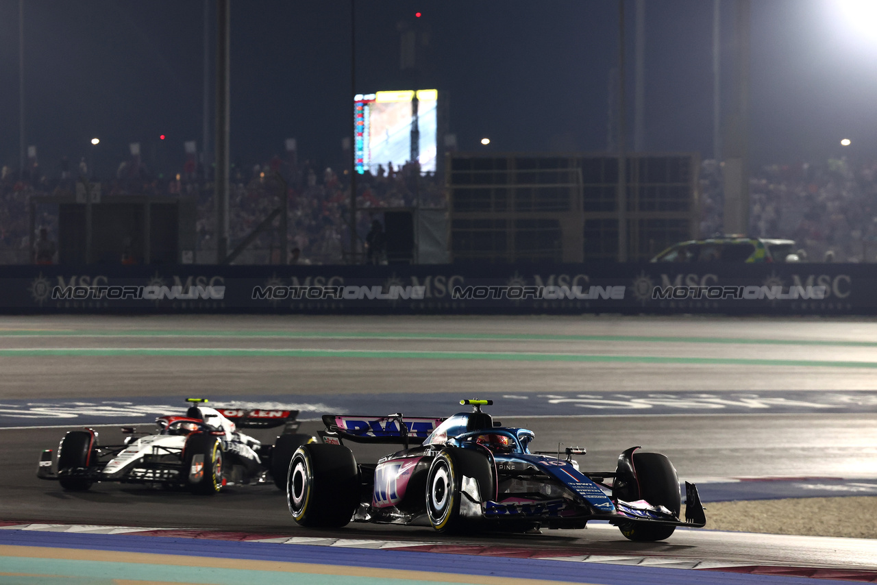 GP QATAR, Pierre Gasly (FRA) Alpine F1 Team A523.

08.10.2023. Formula 1 World Championship, Rd 18, Qatar Grand Prix, Doha, Qatar, Gara Day.

- www.xpbimages.com, EMail: requests@xpbimages.com © Copyright: Batchelor / XPB Images