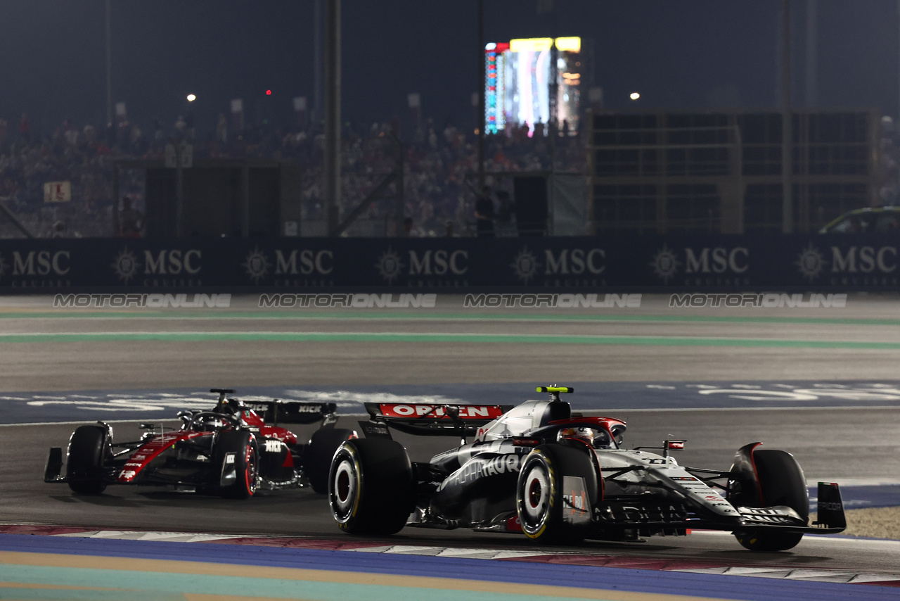 GP QATAR, Yuki Tsunoda (JPN) AlphaTauri AT04.

08.10.2023. Formula 1 World Championship, Rd 18, Qatar Grand Prix, Doha, Qatar, Gara Day.

- www.xpbimages.com, EMail: requests@xpbimages.com © Copyright: Batchelor / XPB Images