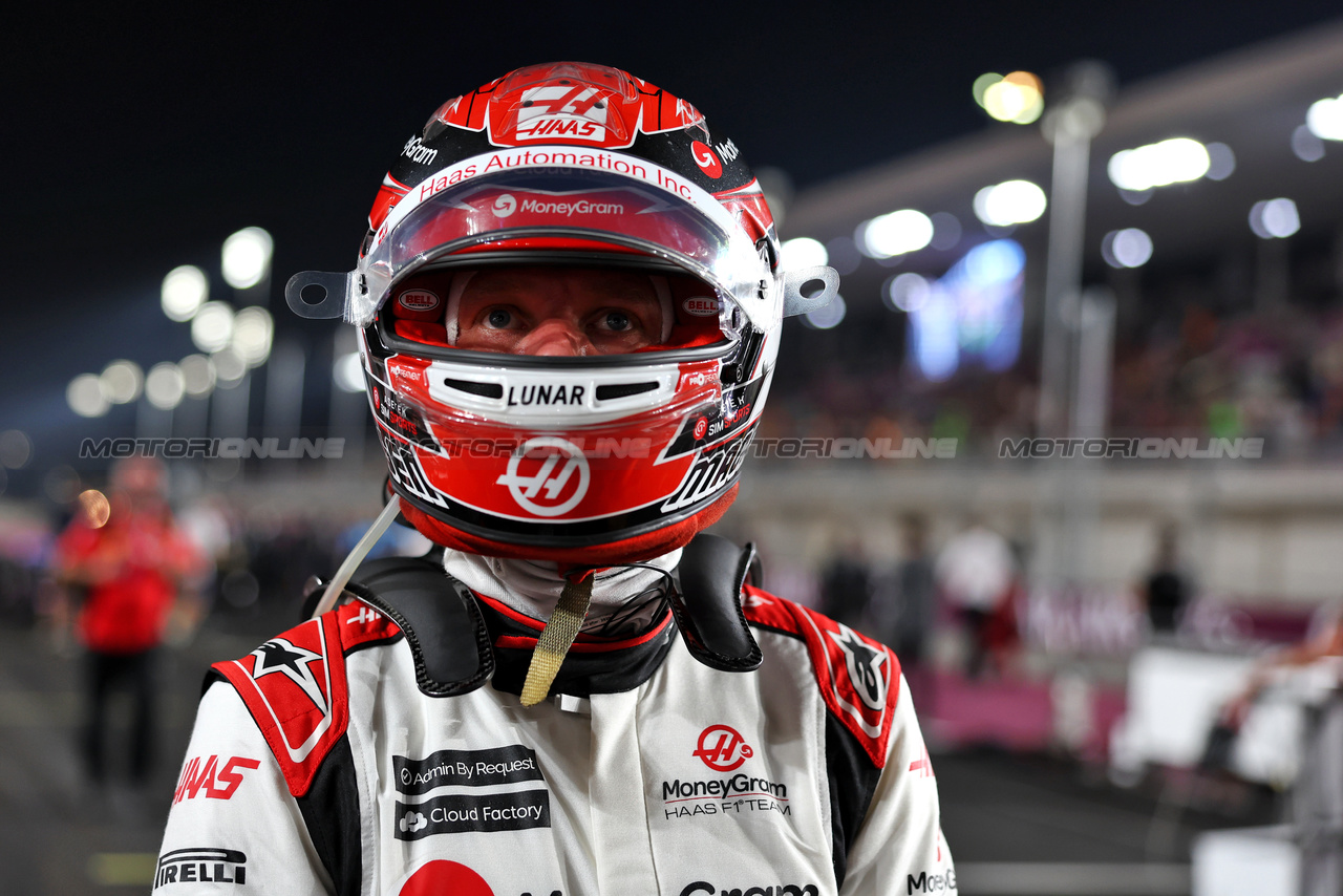 GP QATAR, Kevin Magnussen (DEN) Haas F1 Team on the grid.

08.10.2023. Formula 1 World Championship, Rd 18, Qatar Grand Prix, Doha, Qatar, Gara Day.

- www.xpbimages.com, EMail: requests@xpbimages.com © Copyright: Moy / XPB Images