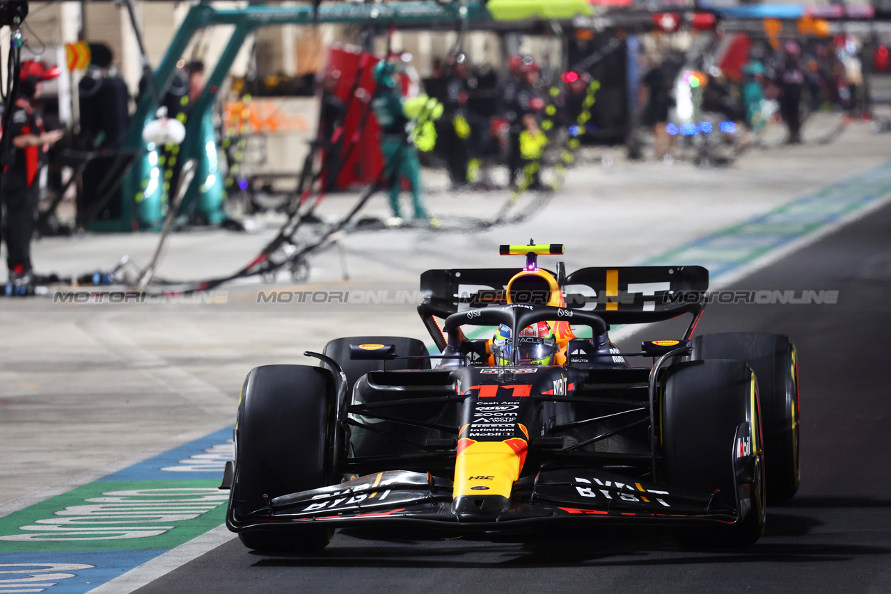 GP QATAR, Sergio Perez (MEX) Red Bull Racing RB19 leaves the pits.

08.10.2023. Formula 1 World Championship, Rd 18, Qatar Grand Prix, Doha, Qatar, Gara Day.

- www.xpbimages.com, EMail: requests@xpbimages.com © Copyright: Batchelor / XPB Images