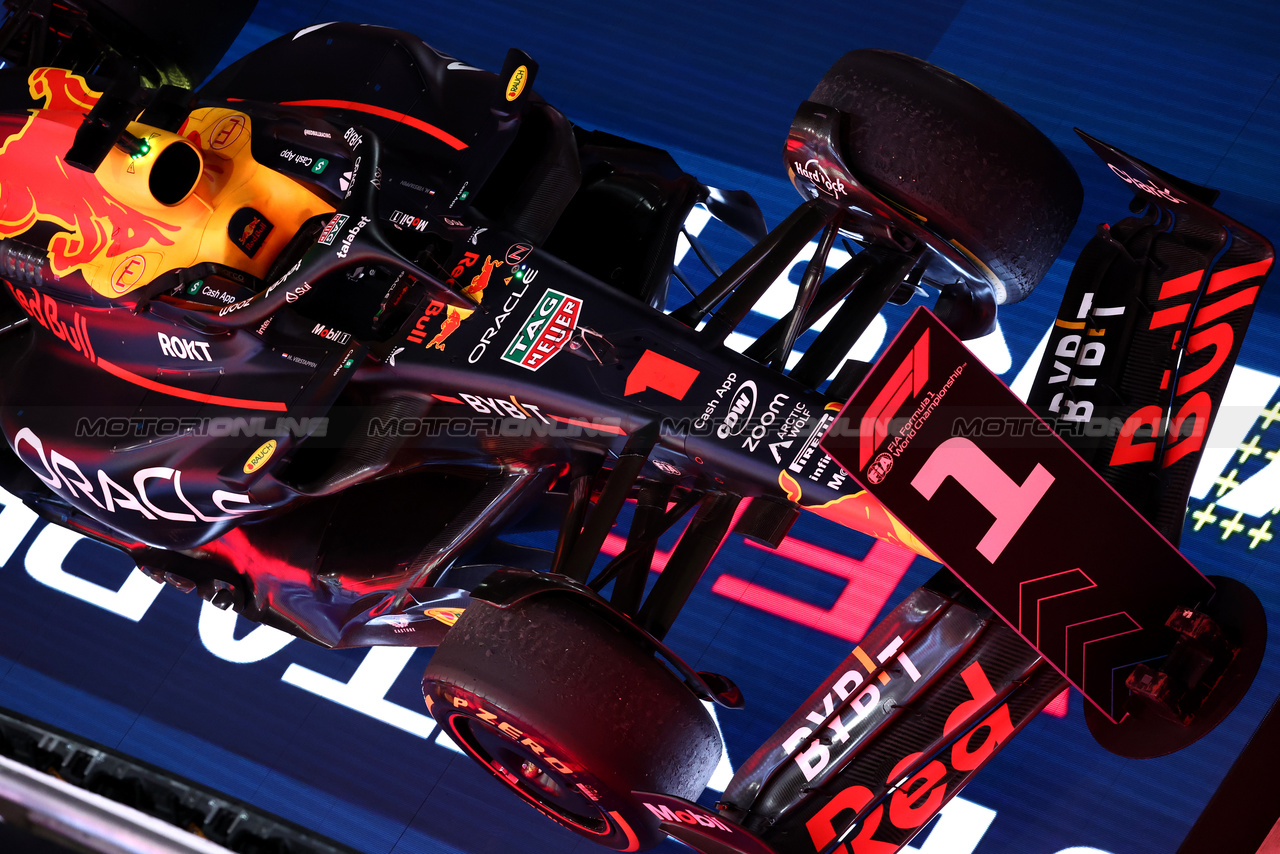 GP QATAR, The Red Bull Racing RB19 of vincitore Max Verstappen (NLD) in parc ferme.

08.10.2023. Formula 1 World Championship, Rd 18, Qatar Grand Prix, Doha, Qatar, Gara Day.

- www.xpbimages.com, EMail: requests@xpbimages.com © Copyright: Moy / XPB Images