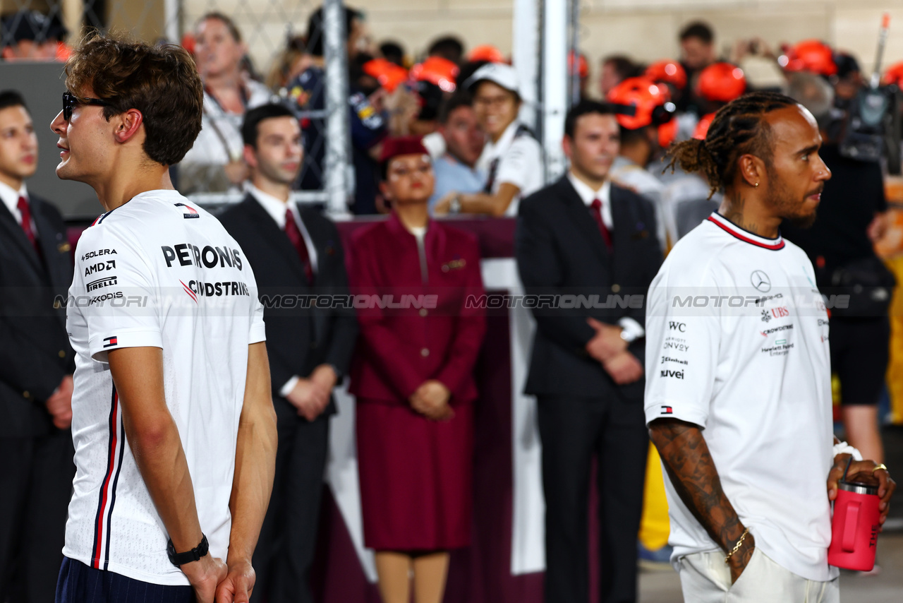 GP QATAR, (L to R): George Russell (GBR) Mercedes AMG F1 e Lewis Hamilton (GBR) Mercedes AMG F1 on the drivers' parade.

08.10.2023. Formula 1 World Championship, Rd 18, Qatar Grand Prix, Doha, Qatar, Gara Day.

 - www.xpbimages.com, EMail: requests@xpbimages.com © Copyright: Coates / XPB Images