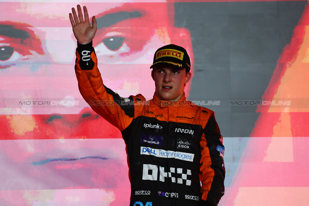 GP QATAR, 2nd place  Oscar Piastri (AUS) McLaren.
08.10.2023. Formula 1 World Championship, Rd 18, Qatar Grand Prix, Doha, Qatar, Gara Day.
- www.xpbimages.com, EMail: requests@xpbimages.com © Copyright: Batchelor / XPB Images