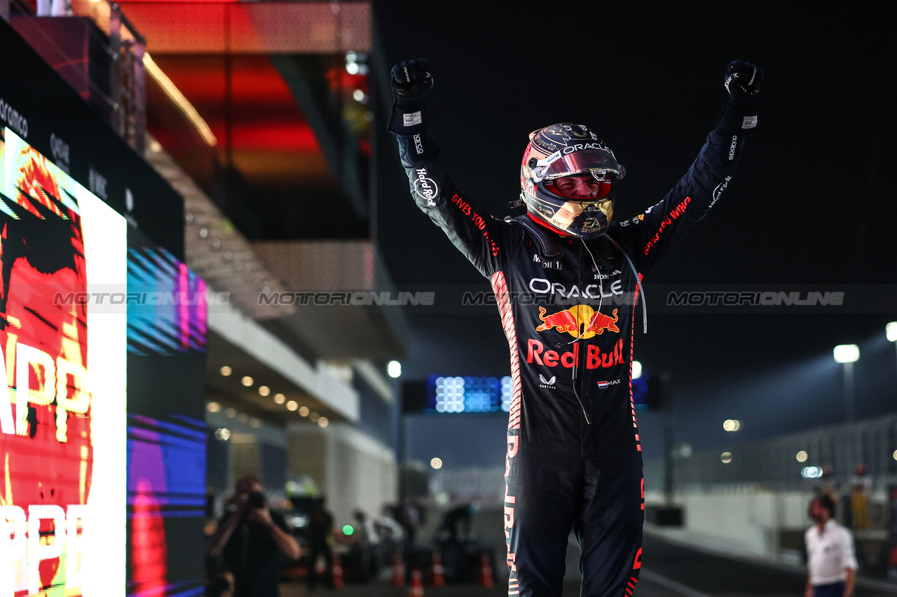 GP QATAR, Max Verstappen (NLD), Red Bull Racing 
08.10.2023. Formula 1 World Championship, Rd 18, Qatar Grand Prix, Doha, Qatar, Gara Day.
- www.xpbimages.com, EMail: requests@xpbimages.com © Copyright: Charniaux / XPB Images