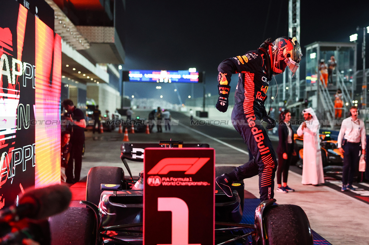 GP QATAR, Max Verstappen (NLD), Red Bull Racing 
08.10.2023. Formula 1 World Championship, Rd 18, Qatar Grand Prix, Doha, Qatar, Gara Day.
- www.xpbimages.com, EMail: requests@xpbimages.com © Copyright: Charniaux / XPB Images