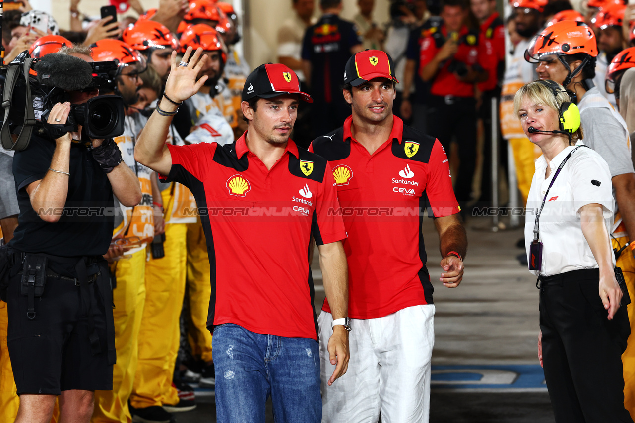 GP QATAR, Charles Leclerc (MON) Ferrari e Carlos Sainz Jr (ESP) Ferrari on the drivers' parade.

08.10.2023. Formula 1 World Championship, Rd 18, Qatar Grand Prix, Doha, Qatar, Gara Day.

 - www.xpbimages.com, EMail: requests@xpbimages.com © Copyright: Coates / XPB Images