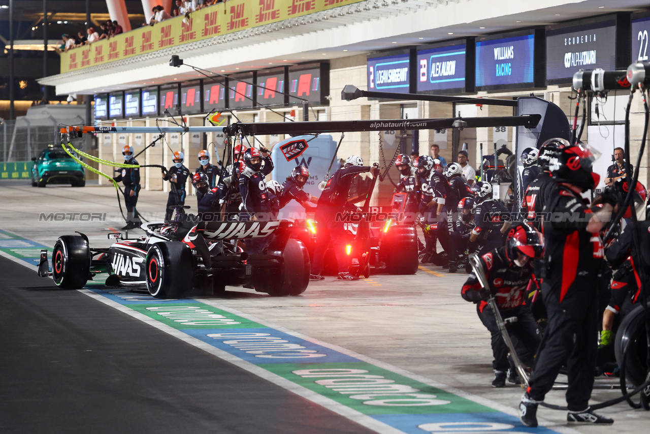 GP QATAR, Kevin Magnussen (DEN) Haas VF-23 leaves the pits.

08.10.2023. Formula 1 World Championship, Rd 18, Qatar Grand Prix, Doha, Qatar, Gara Day.

- www.xpbimages.com, EMail: requests@xpbimages.com © Copyright: Batchelor / XPB Images