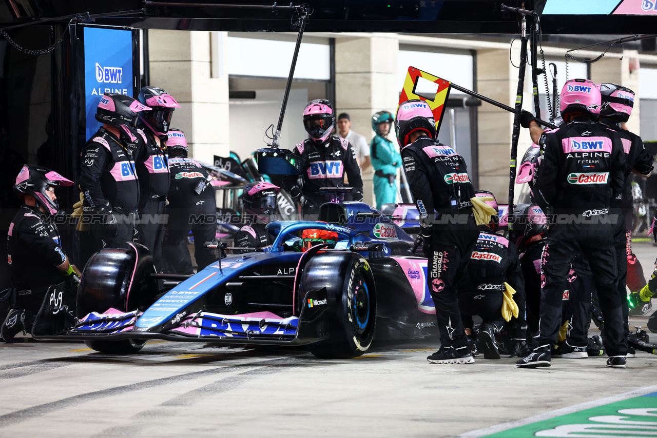 GP QATAR, Esteban Ocon (FRA) Alpine F1 Team A523 makes a pit stop.

08.10.2023. Formula 1 World Championship, Rd 18, Qatar Grand Prix, Doha, Qatar, Gara Day.

- www.xpbimages.com, EMail: requests@xpbimages.com © Copyright: Batchelor / XPB Images