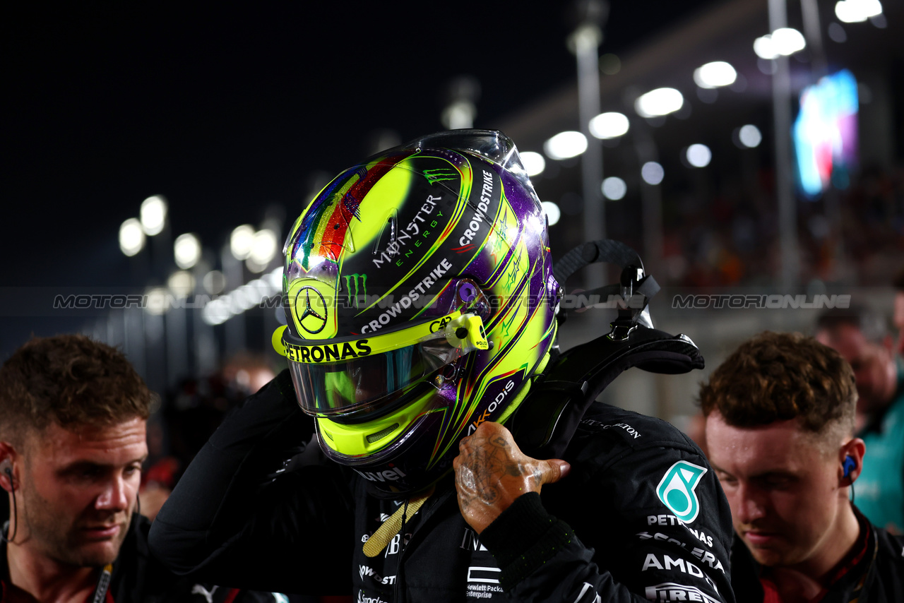 GP QATAR, Lewis Hamilton (GBR) Mercedes AMG F1 on the grid.

08.10.2023. Formula 1 World Championship, Rd 18, Qatar Grand Prix, Doha, Qatar, Gara Day.

 - www.xpbimages.com, EMail: requests@xpbimages.com © Copyright: Coates / XPB Images