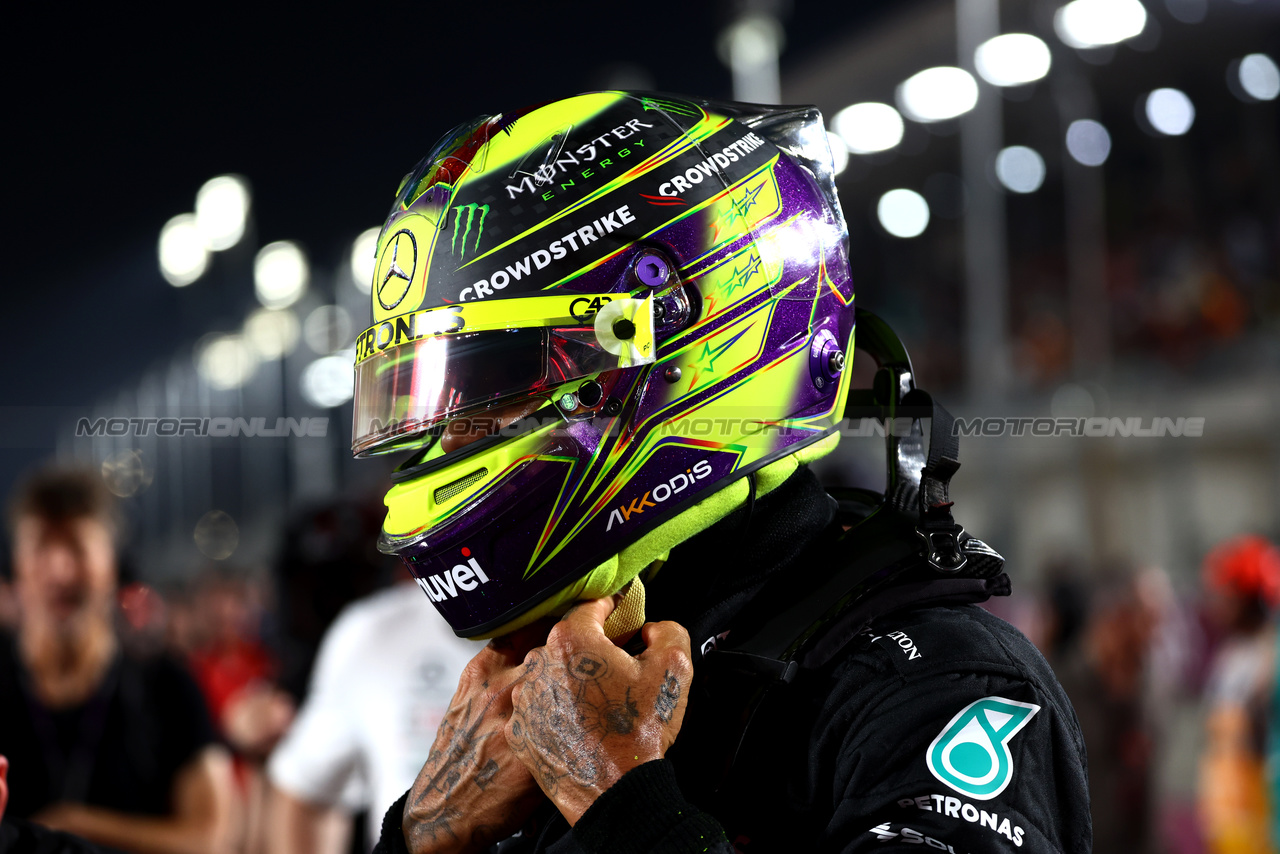 GP QATAR, Lewis Hamilton (GBR) Mercedes AMG F1 on the grid.

08.10.2023. Formula 1 World Championship, Rd 18, Qatar Grand Prix, Doha, Qatar, Gara Day.

 - www.xpbimages.com, EMail: requests@xpbimages.com © Copyright: Coates / XPB Images