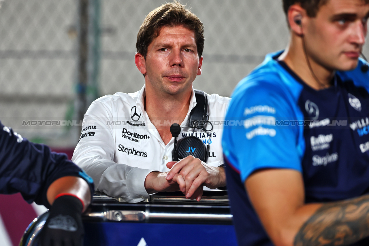 GP QATAR, James Vowles (GBR) Williams Racing Team Principal on the grid.

08.10.2023. Formula 1 World Championship, Rd 18, Qatar Grand Prix, Doha, Qatar, Gara Day.

- www.xpbimages.com, EMail: requests@xpbimages.com © Copyright: Batchelor / XPB Images