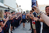GP QATAR, Guard of honour for World Champion Max Verstappen (NLD) Red Bull Racing by the team.
08.10.2023. Formula 1 World Championship, Rd 18, Qatar Grand Prix, Doha, Qatar, Gara Day.
- www.xpbimages.com, EMail: requests@xpbimages.com © Copyright: Moy / XPB Images