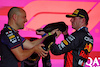 GP QATAR, Gara winner Max Verstappen (NLD) Red Bull Racing celebrates on the podium with Gianpiero Lambiase (ITA) Red Bull Racing Engineer.
08.10.2023. Formula 1 World Championship, Rd 18, Qatar Grand Prix, Doha, Qatar, Gara Day.
 - www.xpbimages.com, EMail: requests@xpbimages.com © Copyright: Coates / XPB Images