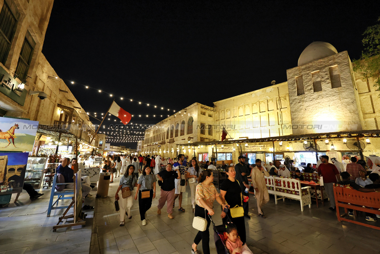 GP QATAR, Doha Atmosfera - Souq Waqif -  marketplace. 

05.10.2023. Formula 1 World Championship, Rd 18, Qatar Grand Prix, Doha, Qatar, Preparation Day.

- www.xpbimages.com, EMail: requests@xpbimages.com © Copyright: Moy / XPB Images