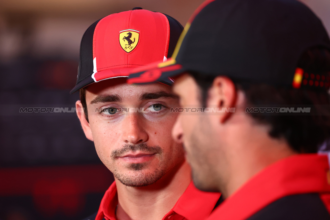 GP QATAR, Charles Leclerc (MON) Ferrari e Carlos Sainz Jr (ESP) Ferrari.

05.10.2023. Formula 1 World Championship, Rd 18, Qatar Grand Prix, Doha, Qatar, Preparation Day.

- www.xpbimages.com, EMail: requests@xpbimages.com © Copyright: Batchelor / XPB Images