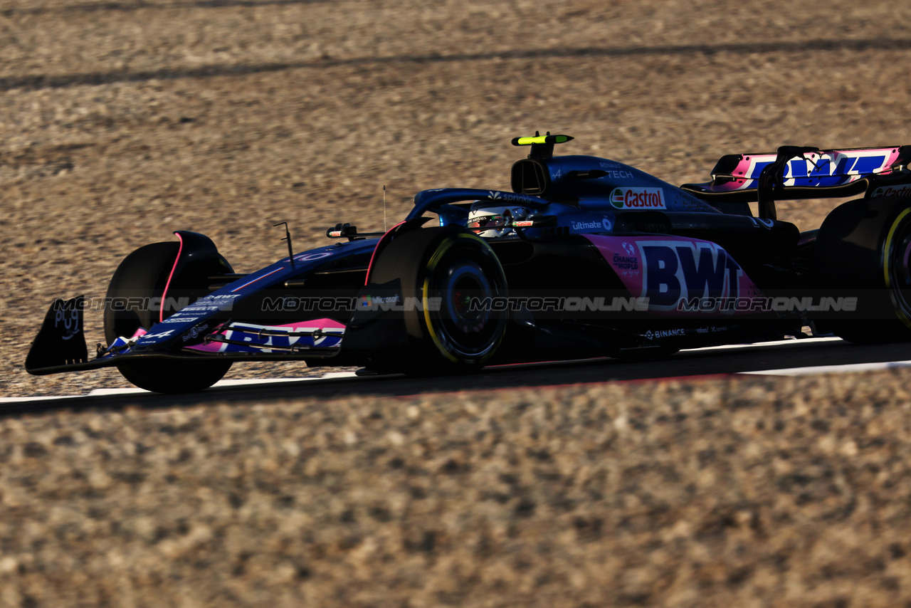 GP QATAR, Pierre Gasly (FRA) Alpine F1 Team A523.

07.10.2023. Formula 1 World Championship, Rd 18, Qatar Grand Prix, Doha, Qatar, Sprint Day.

- www.xpbimages.com, EMail: requests@xpbimages.com © Copyright: Charniaux / XPB Images