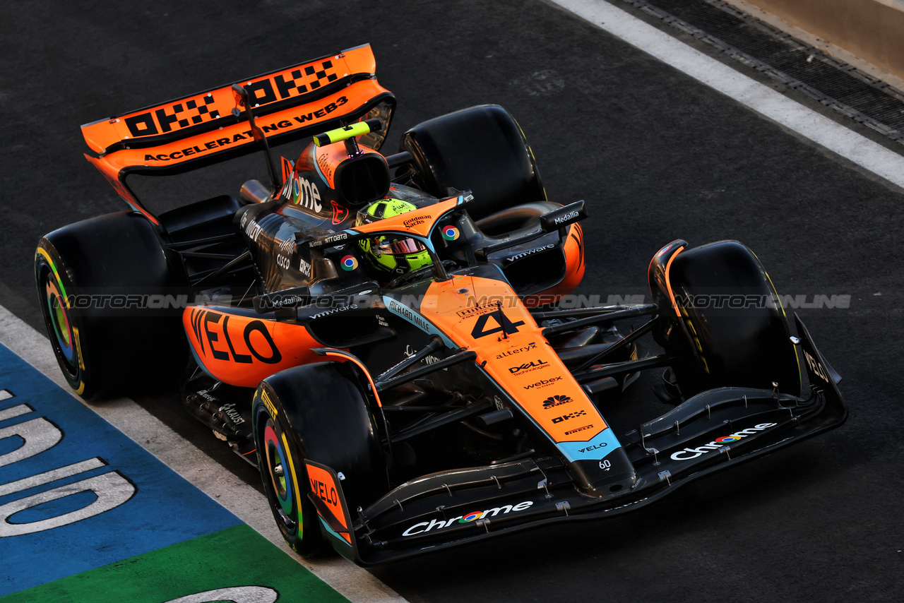 GP QATAR, Lando Norris (GBR) McLaren MCL60.

07.10.2023. Formula 1 World Championship, Rd 18, Qatar Grand Prix, Doha, Qatar, Sprint Day.

- www.xpbimages.com, EMail: requests@xpbimages.com © Copyright: Moy / XPB Images