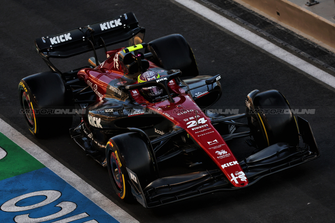 GP QATAR, Zhou Guanyu (CHN) Alfa Romeo F1 Team C43.

07.10.2023. Formula 1 World Championship, Rd 18, Qatar Grand Prix, Doha, Qatar, Sprint Day.

- www.xpbimages.com, EMail: requests@xpbimages.com © Copyright: Moy / XPB Images