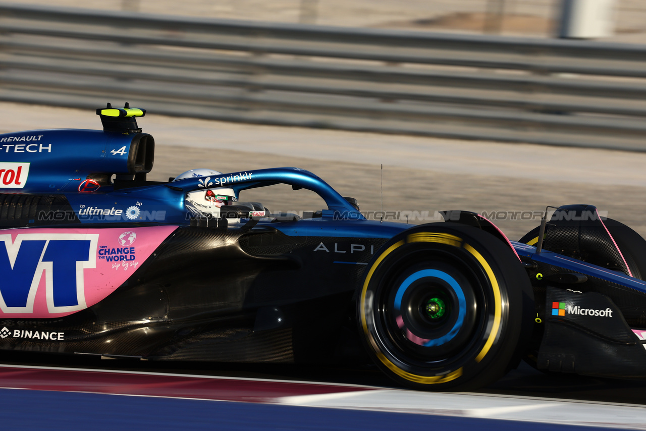 GP QATAR, Pierre Gasly (FRA) Alpine F1 Team A523.

07.10.2023. Formula 1 World Championship, Rd 18, Qatar Grand Prix, Doha, Qatar, Sprint Day.

 - www.xpbimages.com, EMail: requests@xpbimages.com © Copyright: Coates / XPB Images