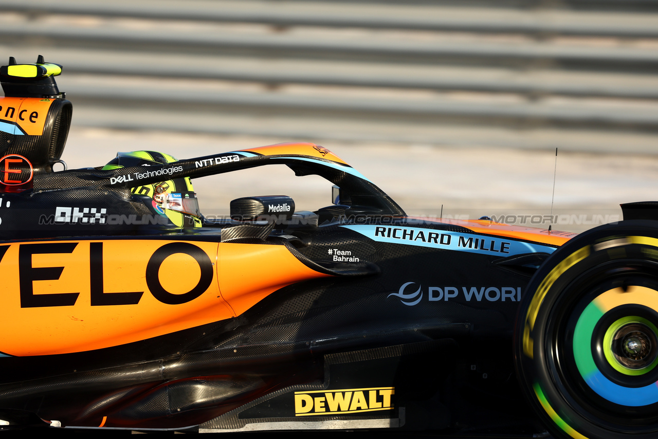 GP QATAR, Lando Norris (GBR) McLaren MCL60.

07.10.2023. Formula 1 World Championship, Rd 18, Qatar Grand Prix, Doha, Qatar, Sprint Day.

 - www.xpbimages.com, EMail: requests@xpbimages.com © Copyright: Coates / XPB Images
