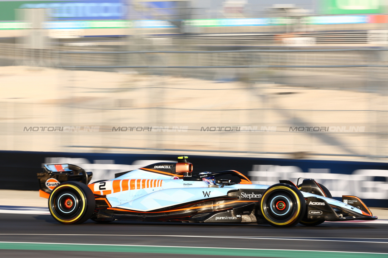 GP QATAR, Logan Sargeant (USA) Williams Racing FW45.

07.10.2023. Formula 1 World Championship, Rd 18, Qatar Grand Prix, Doha, Qatar, Sprint Day.

 - www.xpbimages.com, EMail: requests@xpbimages.com © Copyright: Coates / XPB Images