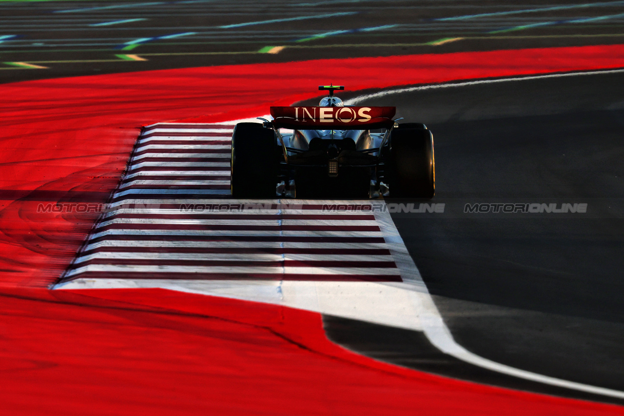 GP QATAR, Lewis Hamilton (GBR) Mercedes AMG F1 W14.

07.10.2023. Formula 1 World Championship, Rd 18, Qatar Grand Prix, Doha, Qatar, Sprint Day.

- www.xpbimages.com, EMail: requests@xpbimages.com © Copyright: Charniaux / XPB Images