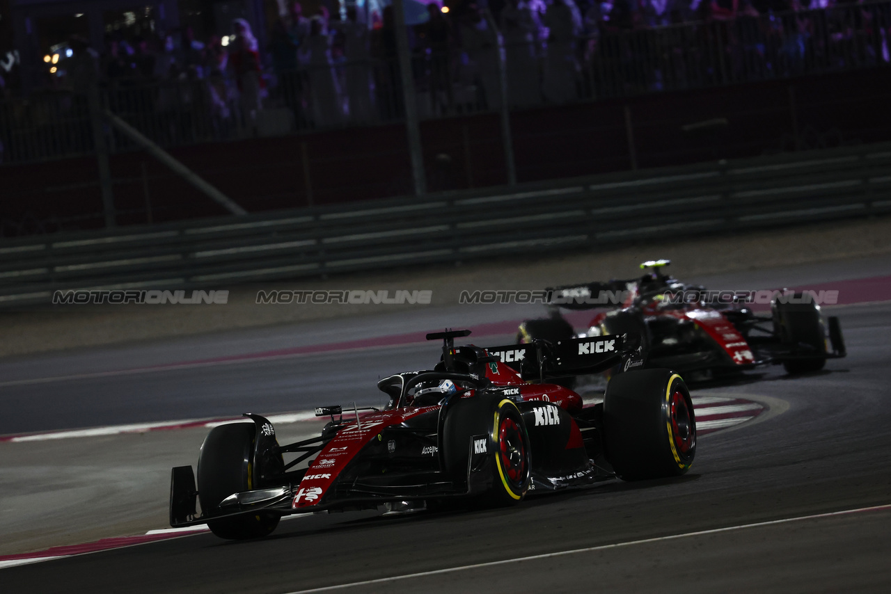 GP QATAR, Valtteri Bottas (FIN) Alfa Romeo F1 Team C43.

07.10.2023. Formula 1 World Championship, Rd 18, Qatar Grand Prix, Doha, Qatar, Sprint Day.

- www.xpbimages.com, EMail: requests@xpbimages.com © Copyright: Charniaux / XPB Images