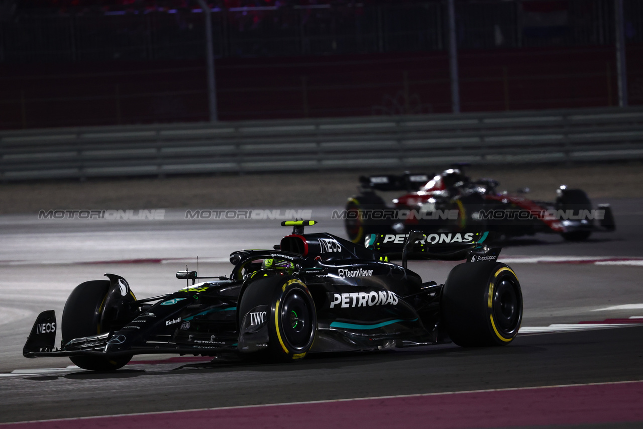 GP QATAR, Lewis Hamilton (GBR) Mercedes AMG F1 W14.

07.10.2023. Formula 1 World Championship, Rd 18, Qatar Grand Prix, Doha, Qatar, Sprint Day.

- www.xpbimages.com, EMail: requests@xpbimages.com © Copyright: Charniaux / XPB Images