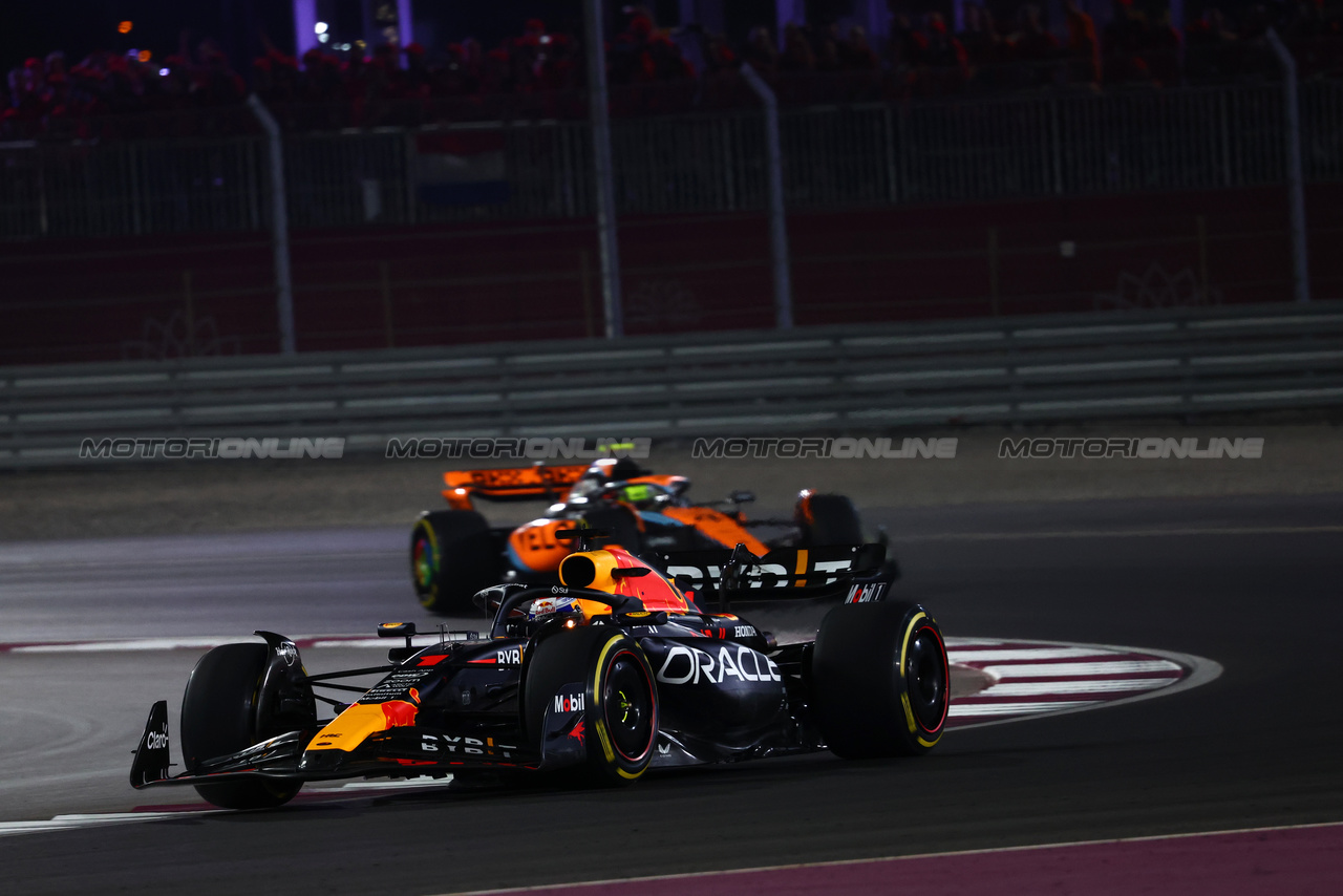 GP QATAR, Max Verstappen (NLD) Red Bull Racing RB19.

07.10.2023. Formula 1 World Championship, Rd 18, Qatar Grand Prix, Doha, Qatar, Sprint Day.

- www.xpbimages.com, EMail: requests@xpbimages.com © Copyright: Charniaux / XPB Images