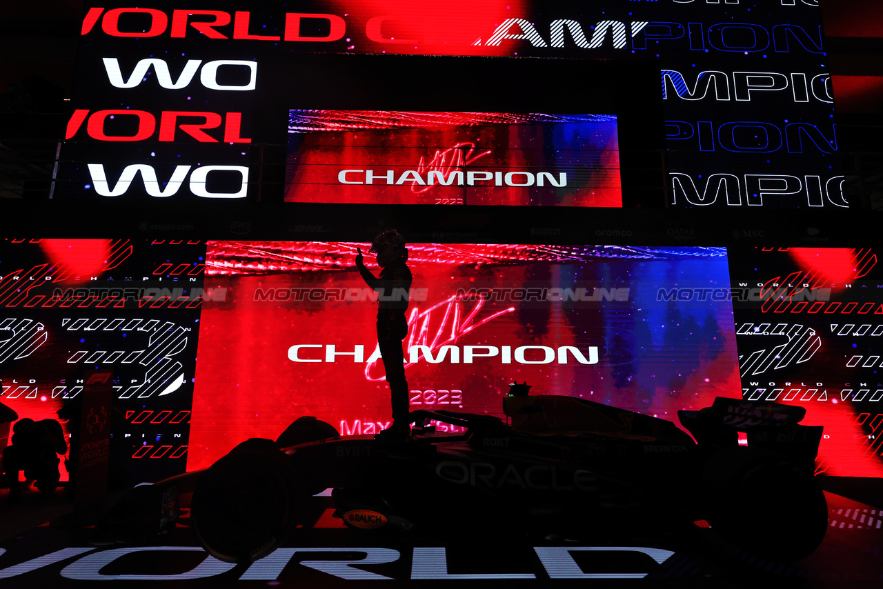 GP QATAR, Max Verstappen (NLD) Red Bull Racing RB19 celebrates winning his third World Championship in Sprint parc ferme.

07.10.2023. Formula 1 World Championship, Rd 18, Qatar Grand Prix, Doha, Qatar, Sprint Day.

- www.xpbimages.com, EMail: requests@xpbimages.com © Copyright: Moy / XPB Images