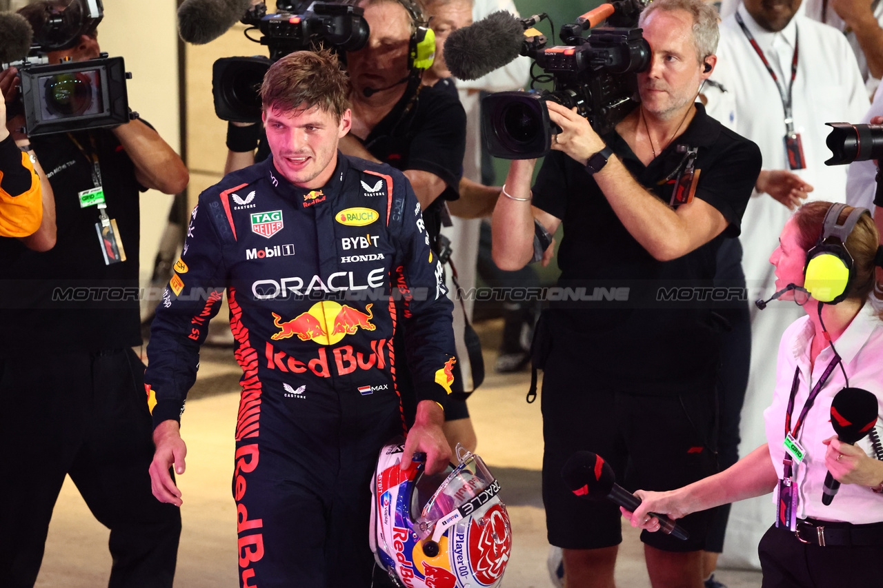 GP QATAR, Max Verstappen (NLD) Red Bull Racing celebrates winning his third World Championship in Sprint parc ferme.
07.10.2023. Formula 1 World Championship, Rd 18, Qatar Grand Prix, Doha, Qatar, Sprint Day.
- www.xpbimages.com, EMail: requests@xpbimages.com © Copyright: Batchelor / XPB Images
