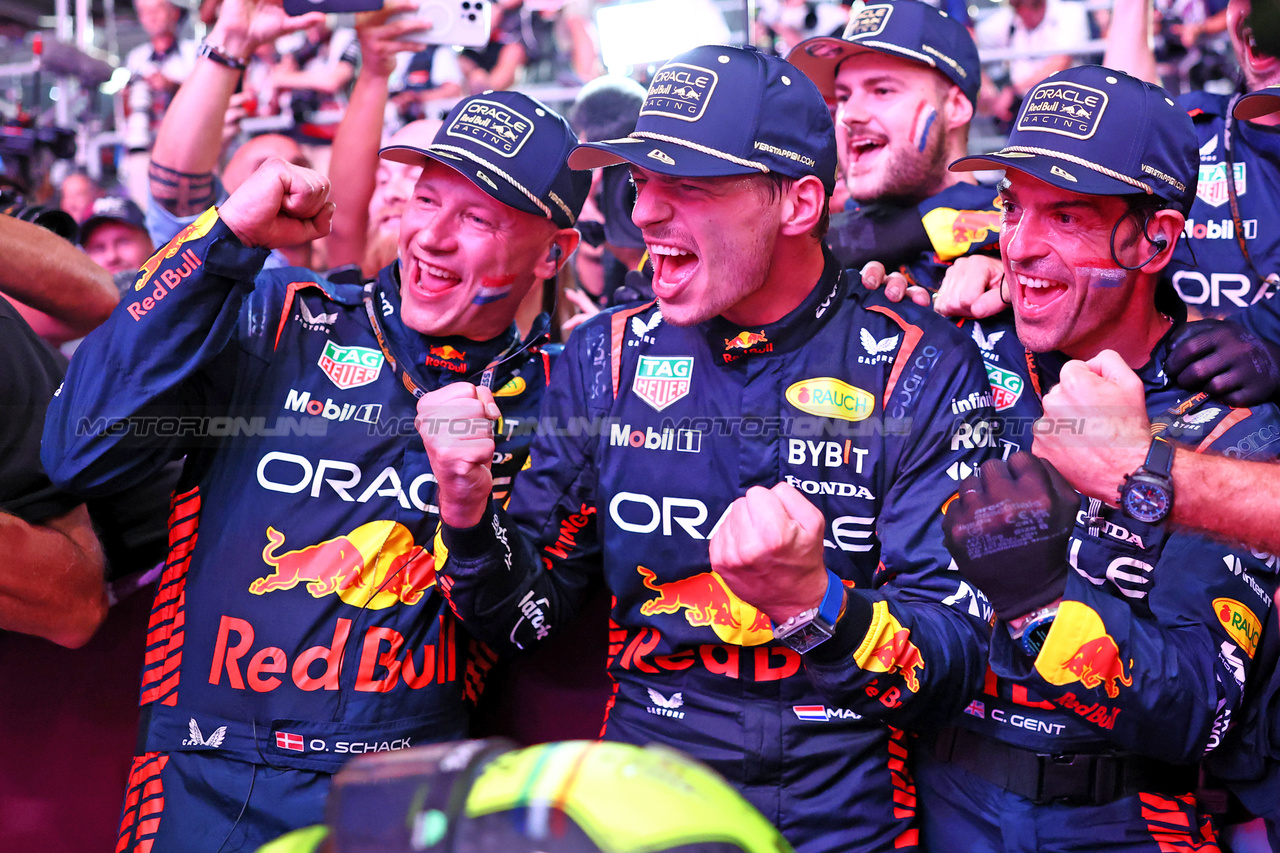 GP QATAR, Max Verstappen (NLD) Red Bull Racing celebrates winning his third World Championship in Sprint parc ferme.

07.10.2023. Formula 1 World Championship, Rd 18, Qatar Grand Prix, Doha, Qatar, Sprint Day.

- www.xpbimages.com, EMail: requests@xpbimages.com © Copyright: Charniaux / XPB Images