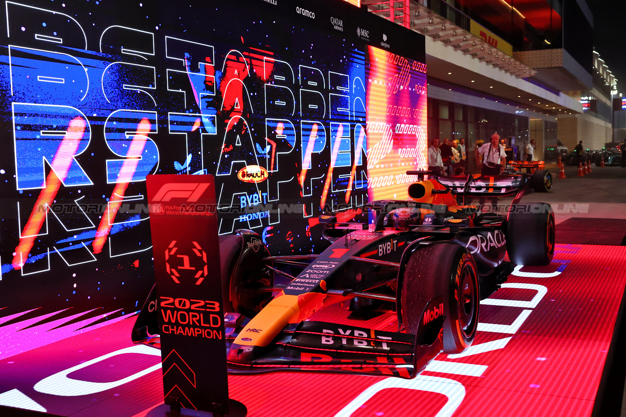 GP QATAR, Max Verstappen (NLD) Red Bull Racing RB19 celebrates winning his third World Championship in Sprint parc ferme.

07.10.2023. Formula 1 World Championship, Rd 18, Qatar Grand Prix, Doha, Qatar, Sprint Day.

- www.xpbimages.com, EMail: requests@xpbimages.com © Copyright: Charniaux / XPB Images