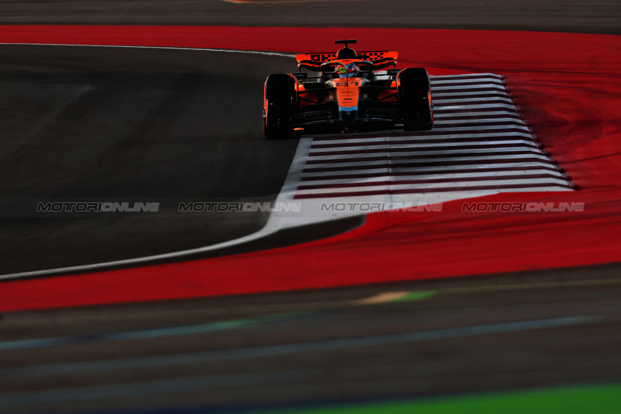 GP QATAR, Oscar Piastri (AUS) McLaren MCL60.

07.10.2023. Formula 1 World Championship, Rd 18, Qatar Grand Prix, Doha, Qatar, Sprint Day.

- www.xpbimages.com, EMail: requests@xpbimages.com © Copyright: Charniaux / XPB Images