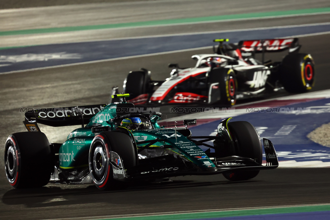 GP QATAR, Fernando Alonso (ESP) Aston Martin F1 Team AMR23.

07.10.2023. Formula 1 World Championship, Rd 18, Qatar Grand Prix, Doha, Qatar, Sprint Day.

- www.xpbimages.com, EMail: requests@xpbimages.com © Copyright: Batchelor / XPB Images