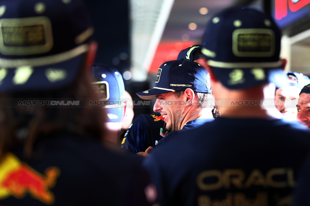 GP QATAR, Max Verstappen (NLD) Red Bull Racing celebrates winning his third World Championship with the team.

07.10.2023. Formula 1 World Championship, Rd 18, Qatar Grand Prix, Doha, Qatar, Sprint Day.

- www.xpbimages.com, EMail: requests@xpbimages.com © Copyright: Charniaux / XPB Images