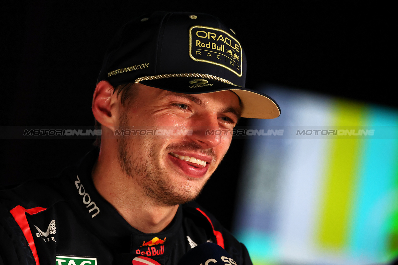 GP QATAR, Max Verstappen (NLD) Red Bull Racing.

07.10.2023. Formula 1 World Championship, Rd 18, Qatar Grand Prix, Doha, Qatar, Sprint Day.

- www.xpbimages.com, EMail: requests@xpbimages.com © Copyright: Moy / XPB Images