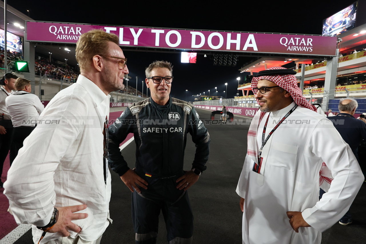 GP QATAR, (L to R): Prince Bernhard of Orange-Nassau, van Vollenhoven (NLD) Zandvoort Circuit Co-Owner; Bernd Maylander (GER) FIA Safety Car Driver; e Prince Khalid Bin Sultan Al Faisal (KSA) President of the Saudi Automobile e Motorcycle Federation, on the grid.

07.10.2023. Formula 1 World Championship, Rd 18, Qatar Grand Prix, Doha, Qatar, Sprint Day.

- www.xpbimages.com, EMail: requests@xpbimages.com © Copyright: Moy / XPB Images