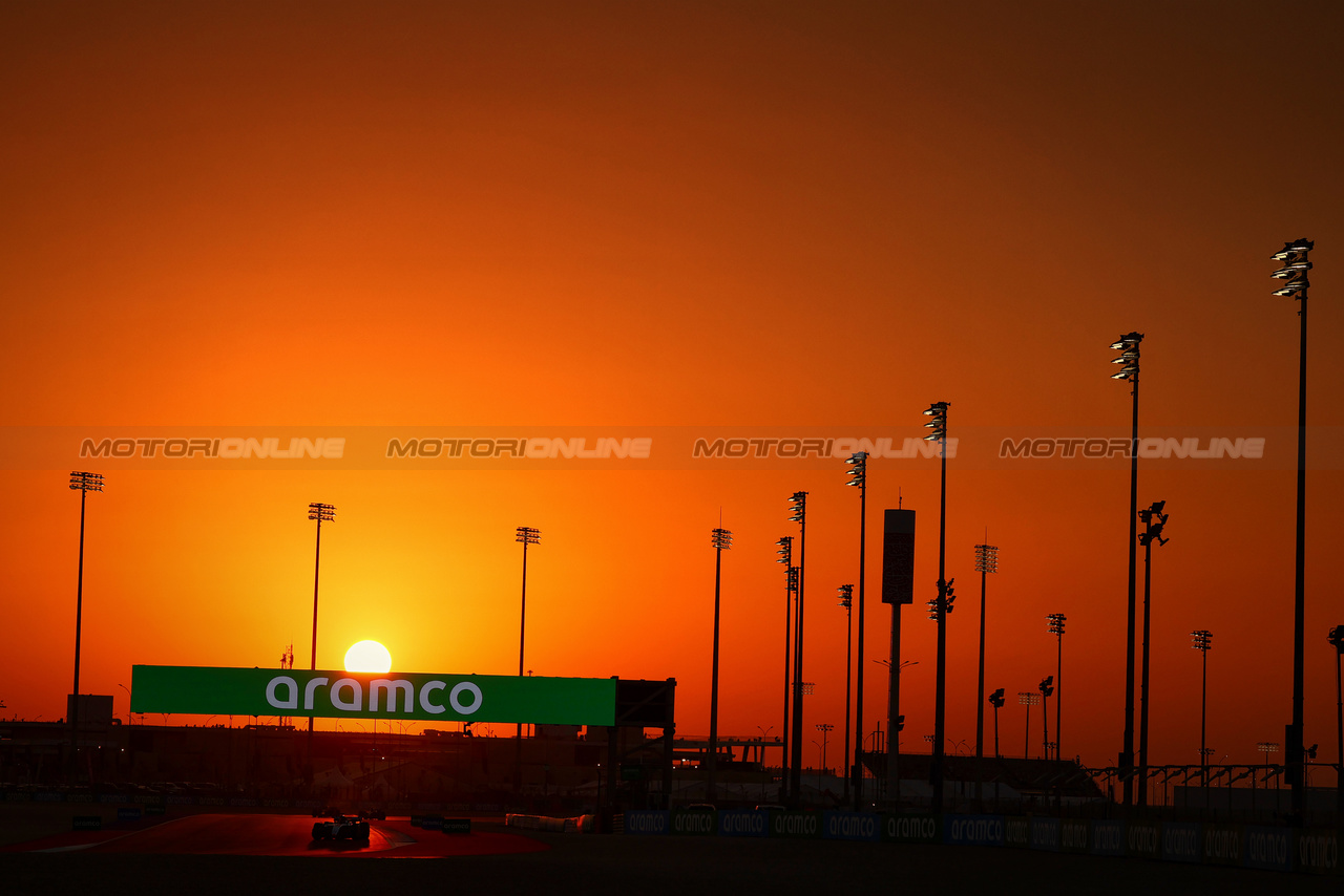 GP QATAR, Alexander Albon (THA) Williams Racing FW45.

06.10.2023 Formula 1 World Championship, Rd 18, Qatar Grand Prix, Doha, Qatar, Qualifiche Day.

- www.xpbimages.com, EMail: requests@xpbimages.com © Copyright: Charniaux / XPB Images