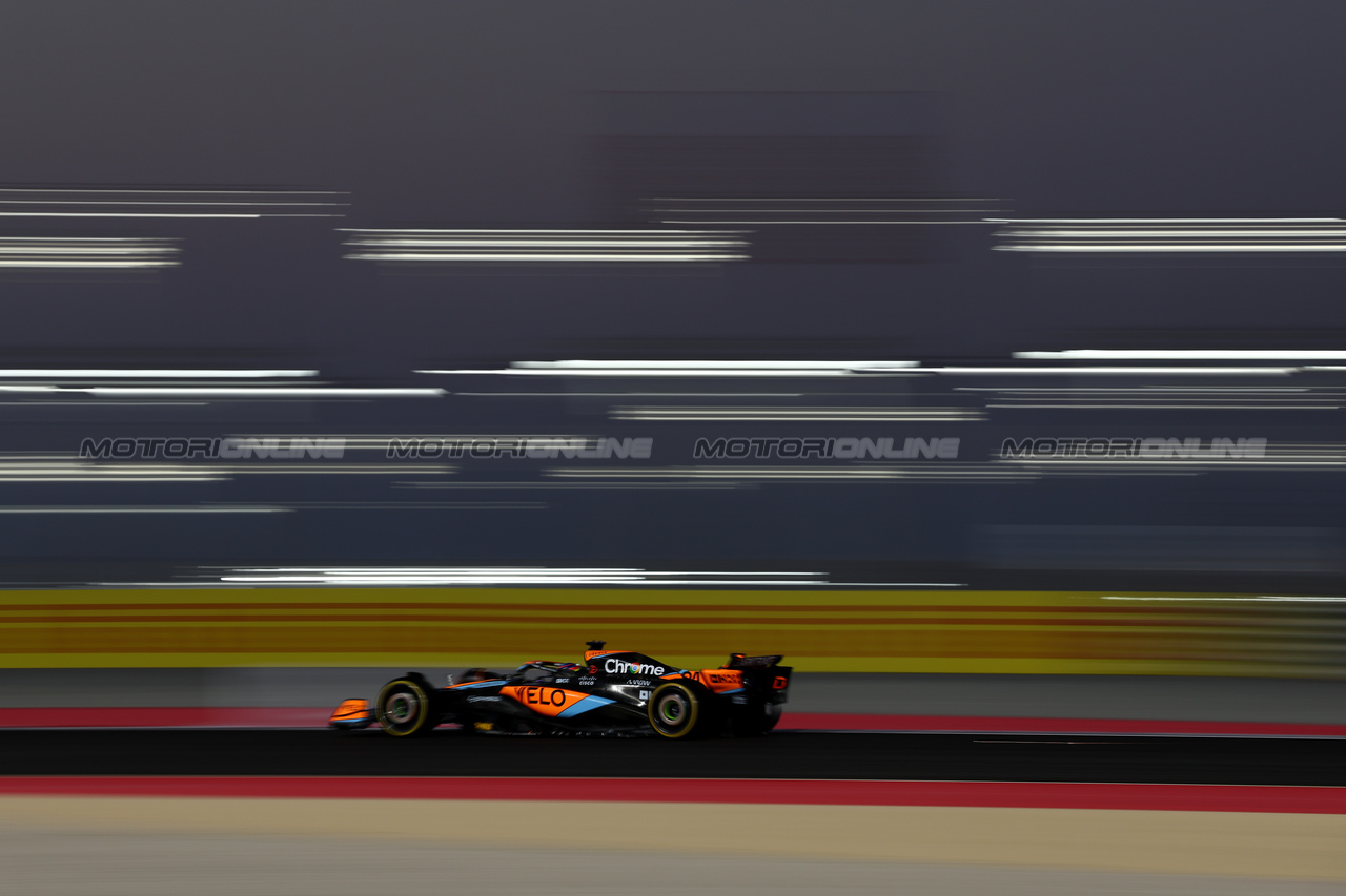 GP QATAR, Oscar Piastri (AUS) McLaren MCL60.

06.10.2023 Formula 1 World Championship, Rd 18, Qatar Grand Prix, Doha, Qatar, Qualifiche Day.

- www.xpbimages.com, EMail: requests@xpbimages.com © Copyright: Charniaux / XPB Images
