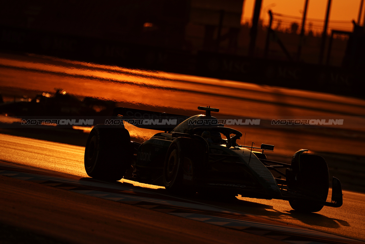GP QATAR, Fernando Alonso (ESP) Aston Martin F1 Team AMR23.

06.10.2023 Formula 1 World Championship, Rd 18, Qatar Grand Prix, Doha, Qatar, Qualifiche Day.

- www.xpbimages.com, EMail: requests@xpbimages.com © Copyright: Moy / XPB Images