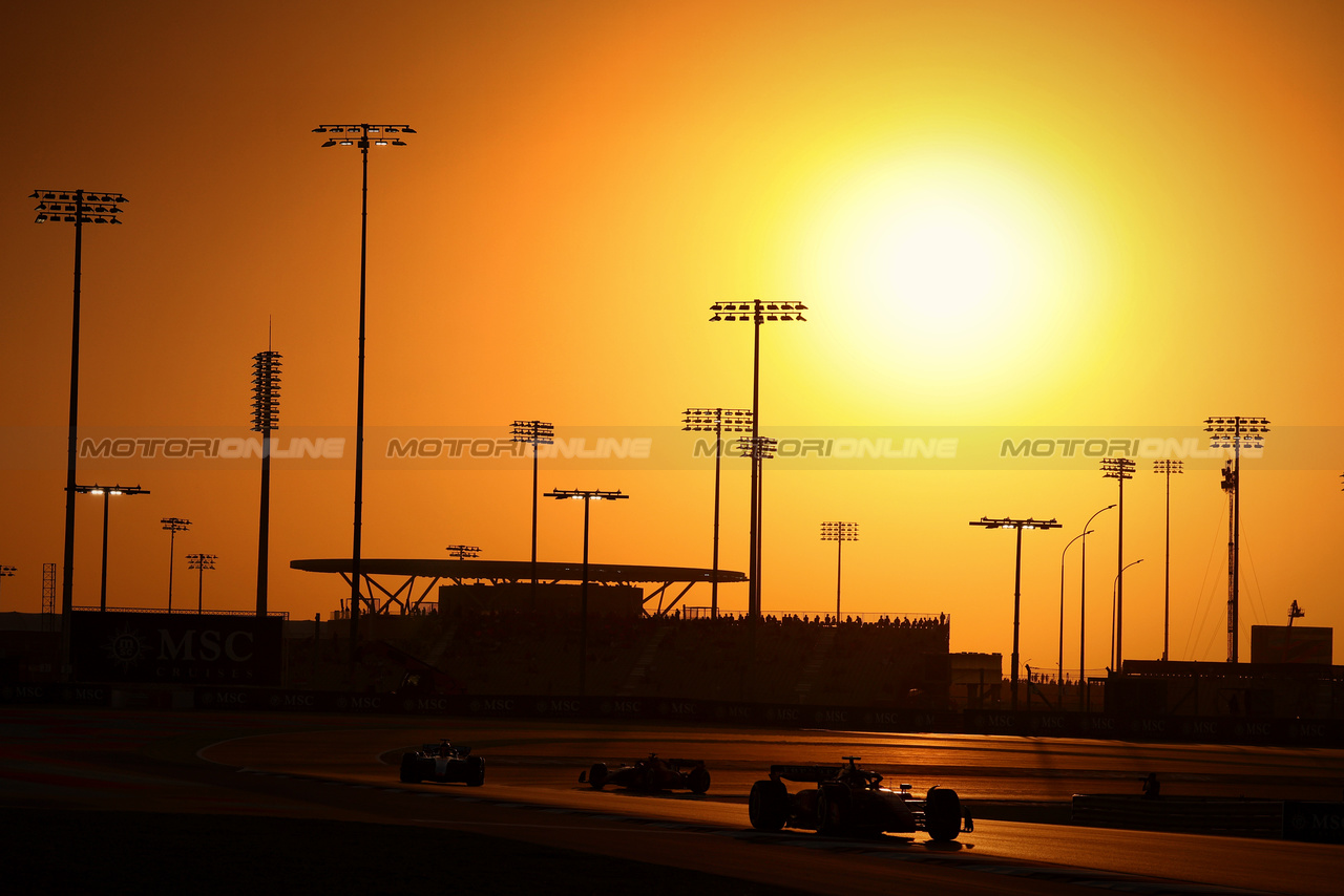 GP QATAR, Carlos Sainz Jr (ESP) Ferrari SF-23.

06.10.2023 Formula 1 World Championship, Rd 18, Qatar Grand Prix, Doha, Qatar, Qualifiche Day.

- www.xpbimages.com, EMail: requests@xpbimages.com © Copyright: Moy / XPB Images