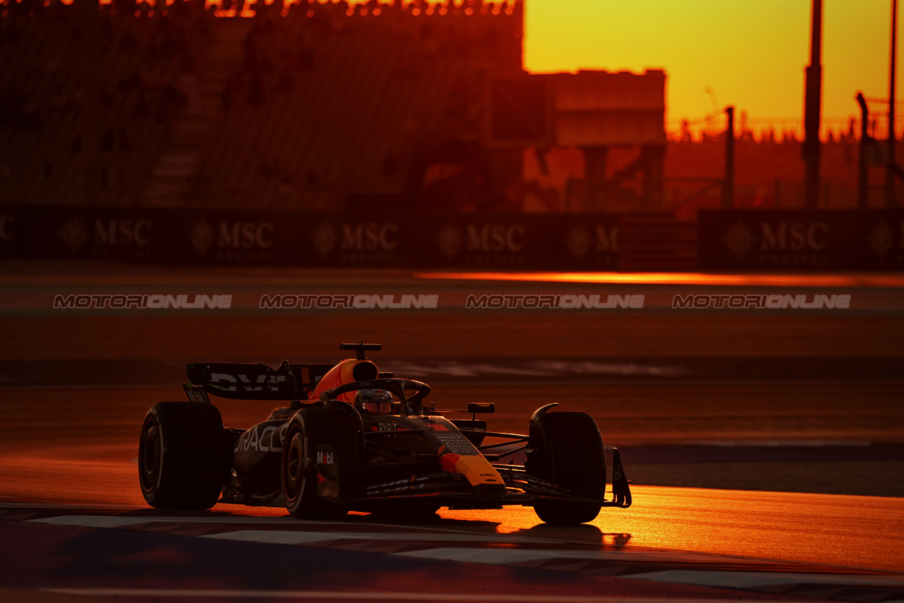 GP QATAR, Max Verstappen (NLD) Red Bull Racing RB19.

06.10.2023 Formula 1 World Championship, Rd 18, Qatar Grand Prix, Doha, Qatar, Qualifiche Day.

- www.xpbimages.com, EMail: requests@xpbimages.com © Copyright: Moy / XPB Images