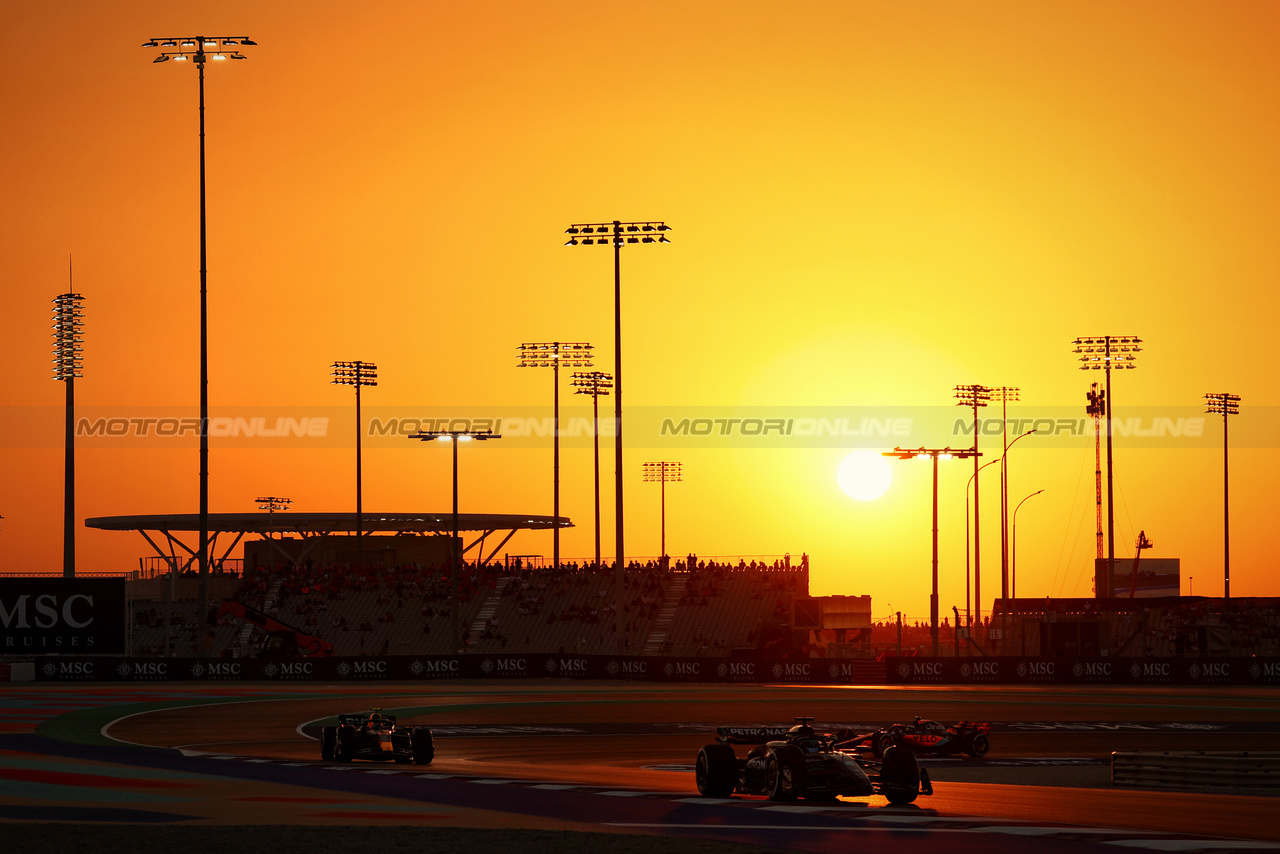 GP QATAR, George Russell (GBR) Mercedes AMG F1 W14.

06.10.2023 Formula 1 World Championship, Rd 18, Qatar Grand Prix, Doha, Qatar, Qualifiche Day.

- www.xpbimages.com, EMail: requests@xpbimages.com © Copyright: Moy / XPB Images