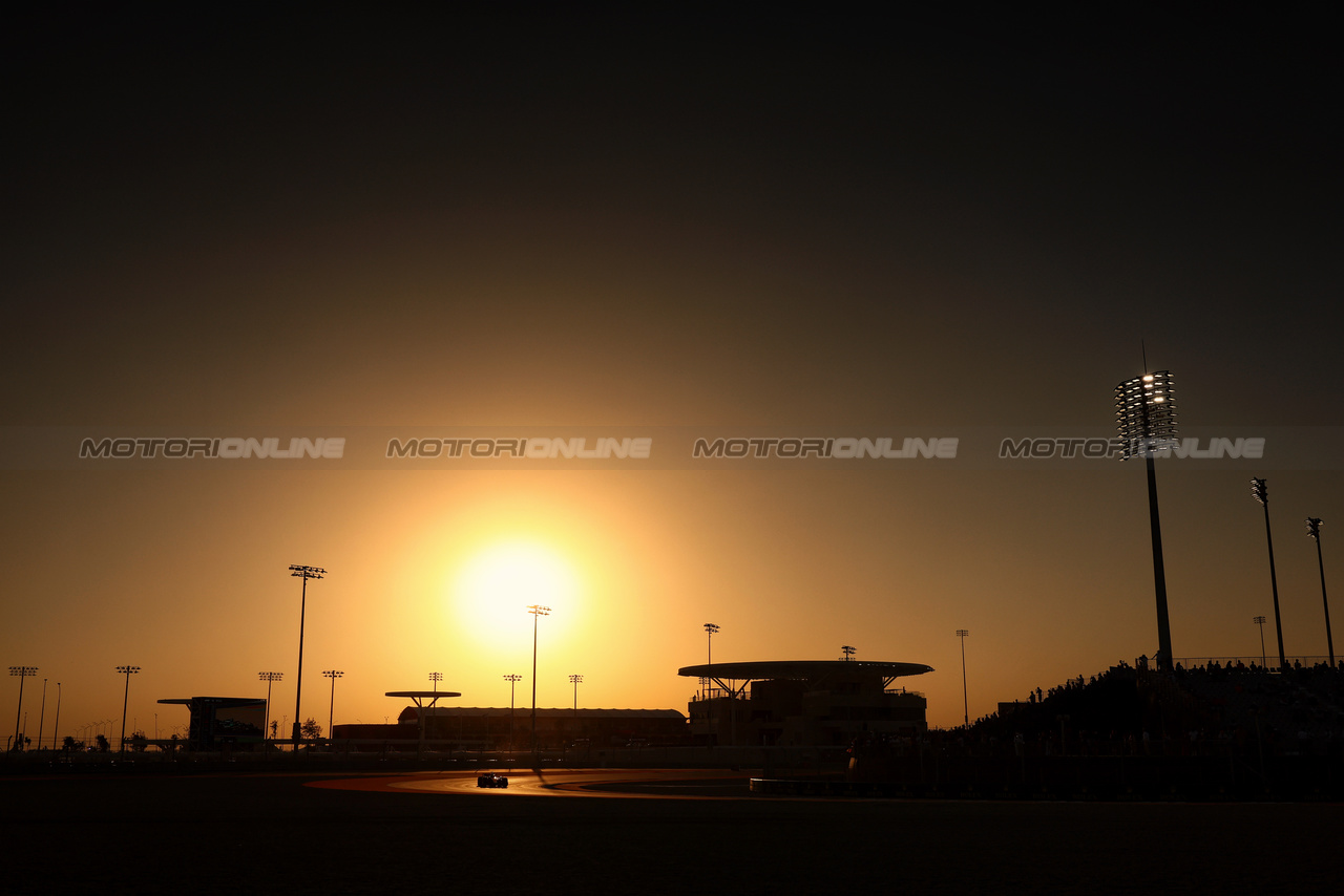 GP QATAR, Oscar Piastri (AUS) McLaren MCL60.

06.10.2023 Formula 1 World Championship, Rd 18, Qatar Grand Prix, Doha, Qatar, Qualifiche Day.

- www.xpbimages.com, EMail: requests@xpbimages.com © Copyright: Moy / XPB Images